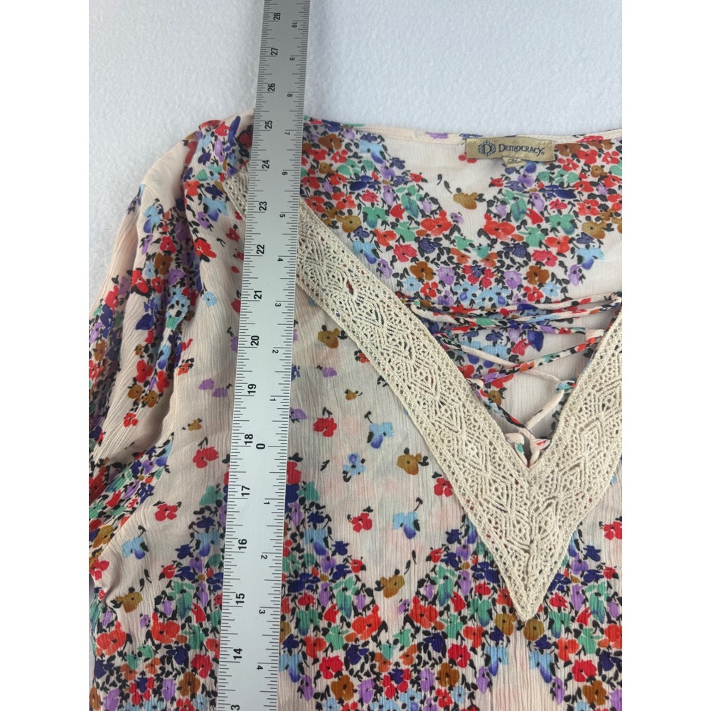 Democracy Floral Print Long Sleeve Tunic Top with Crochet Trim Medium - Picture 6 of 10